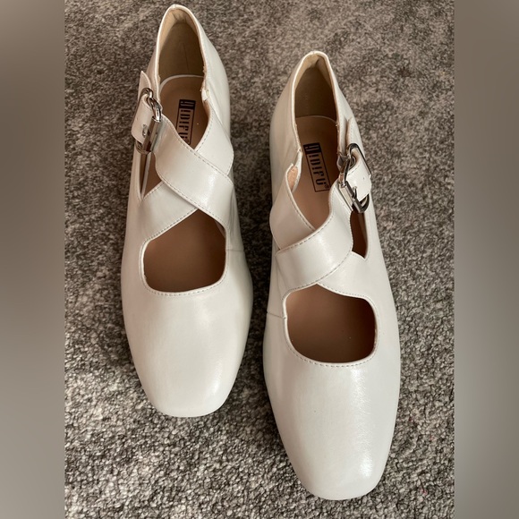 White Women's Shoes with Buckle Detail - Picture 1 of 15